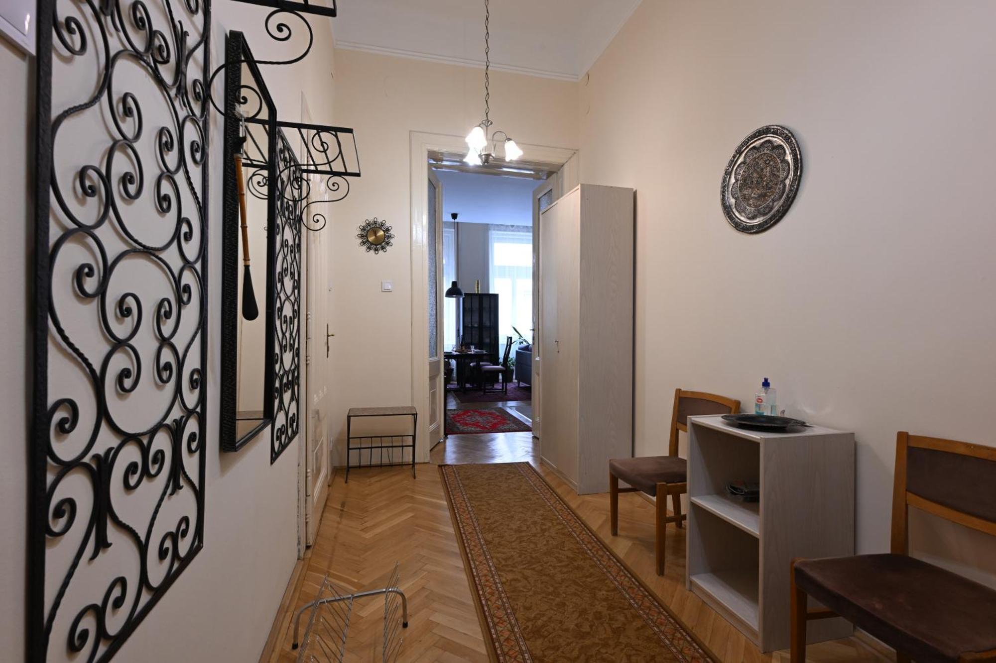 A Quiet Place In The Heart Of The City Budapest Exterior foto